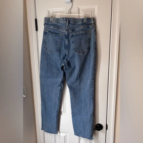 Abercrombie and Fitch Curve Love Ultra High Rise Ankle Straight Jean - 31 Long - Picture 6 of 6